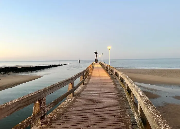 Апартаменты La - Vue Курсёль-сюр-Мер