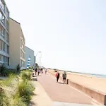 La - Vue Apartment